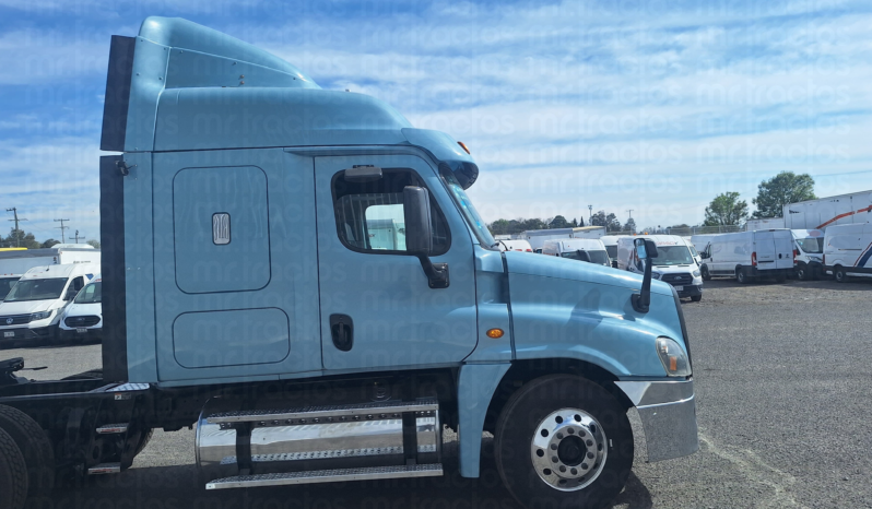 
								Freightliner Cascadia 2018 lleno									