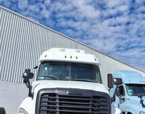 
								Freightliner Cascadia 2018 lleno									
