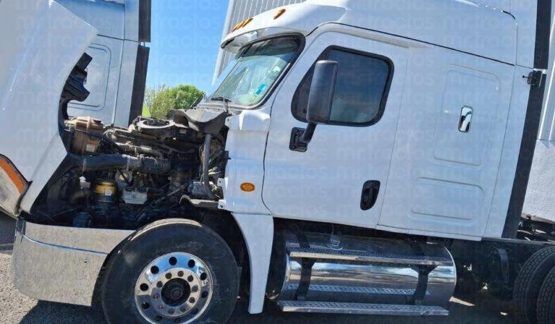 
								Freightliner Cascadia 2018 lleno									