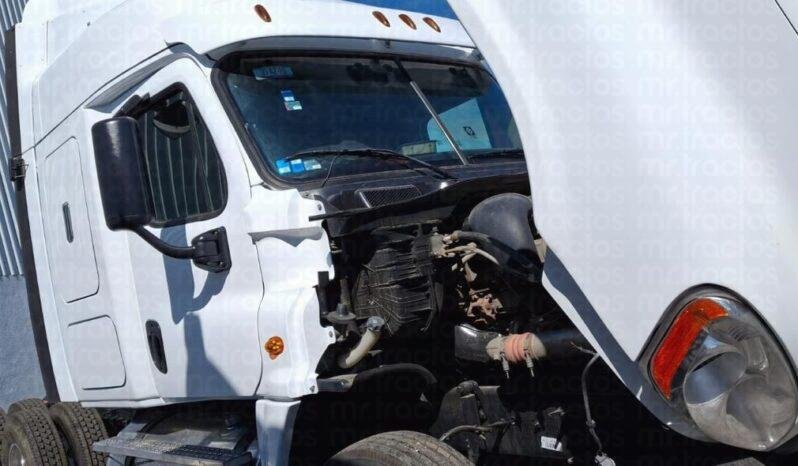 
								Freightliner Cascadia 2018 lleno									