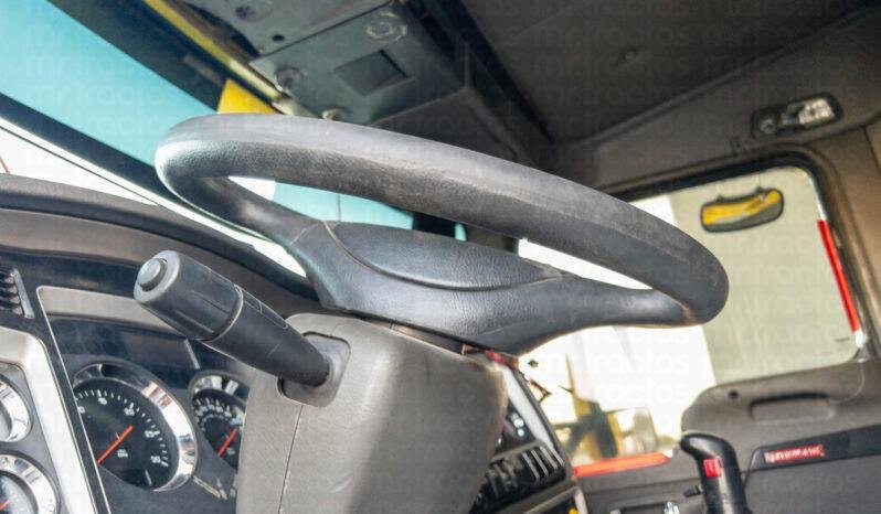 
								Kenworth T660 2015 lleno									