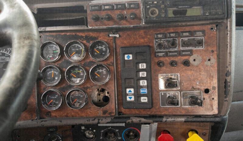 
								Kenworth T600 2004 lleno									