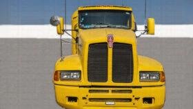Kenworth T600 2004