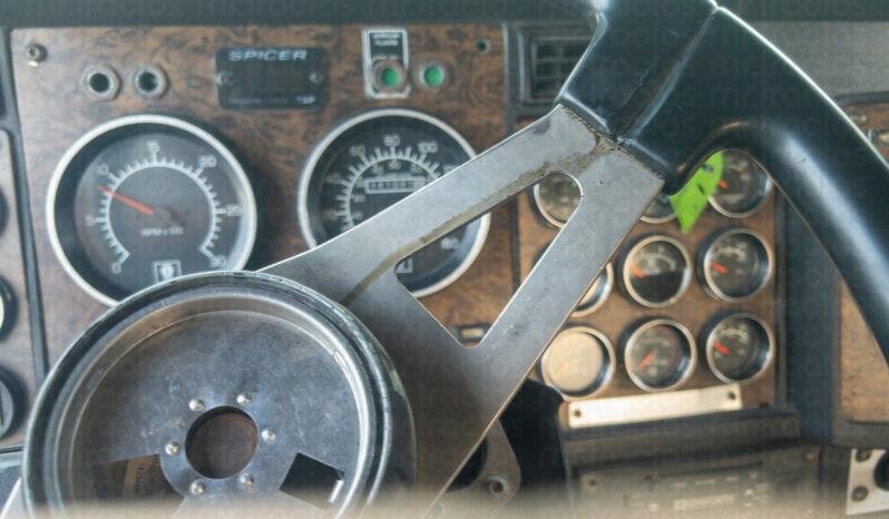 
								Kenworth T600 1999 lleno									