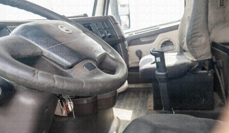
								Volvo D13 2014 lleno									
