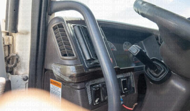 
								Volvo D13 2013 lleno									