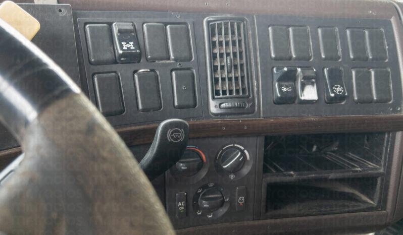 
								Volvo D13 2014 lleno									