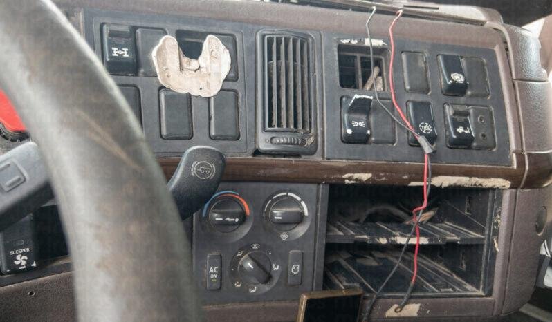 
								Volvo D13 2014 lleno									