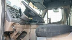 
										Freightliner Cascadia 2015 lleno									