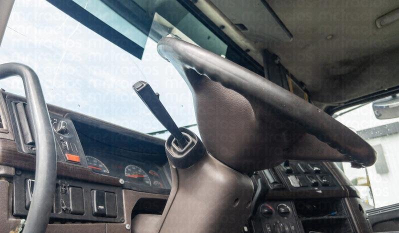 
								Volvo D13 2014 lleno									