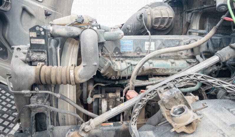 
								Volvo D13 2014 lleno									