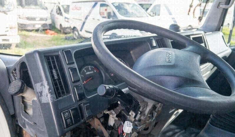 
								Isuzu Elf600 2016 lleno									