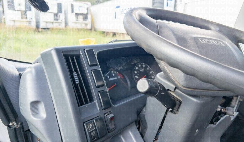 
								Isuzu Elf600 2016 lleno									