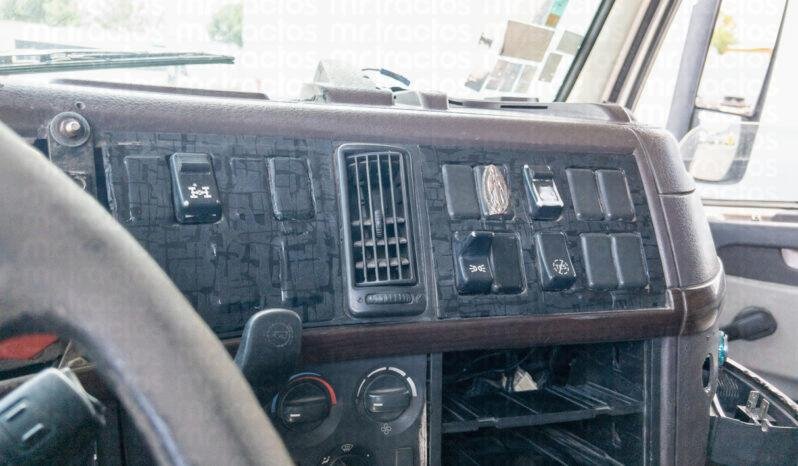 
								Volvo D13 2014 lleno									