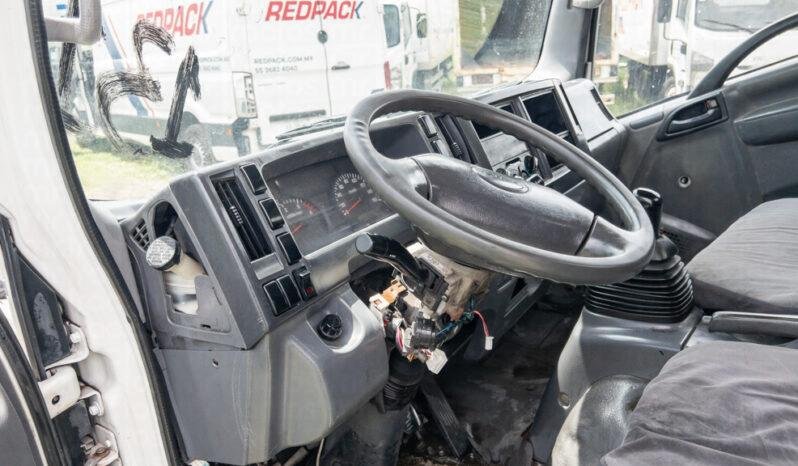 
								Isuzu Elf300 2010 lleno									