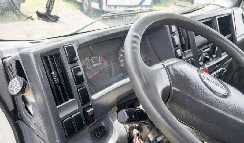 
								Isuzu Elf300 2010 lleno									